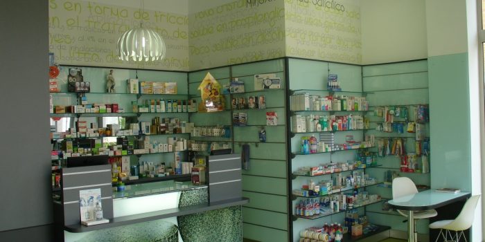 estanterias farmacia 8