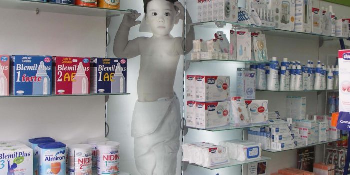 estanterias farmacia 9
